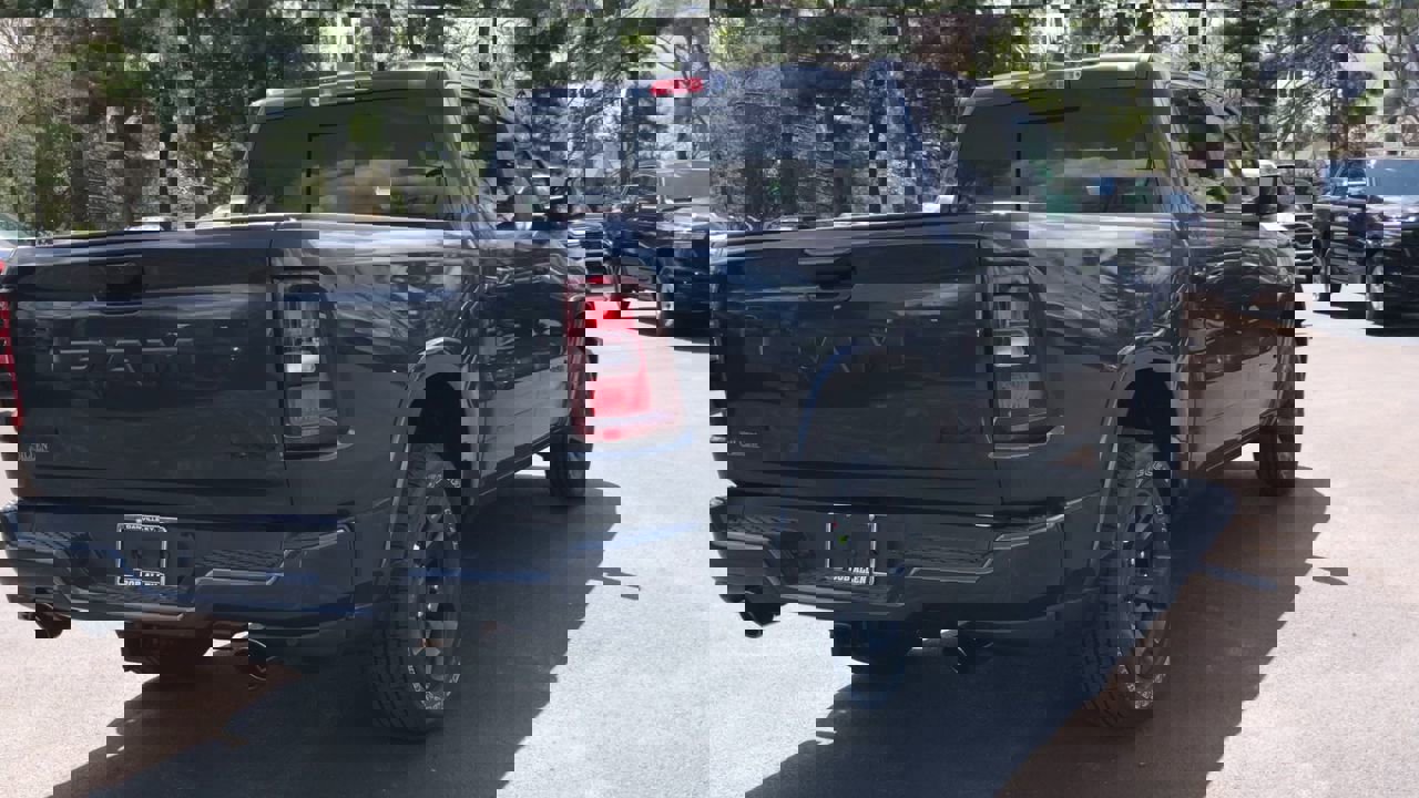 New 2026 RAM 1500 4x4 Crew Cab image 7