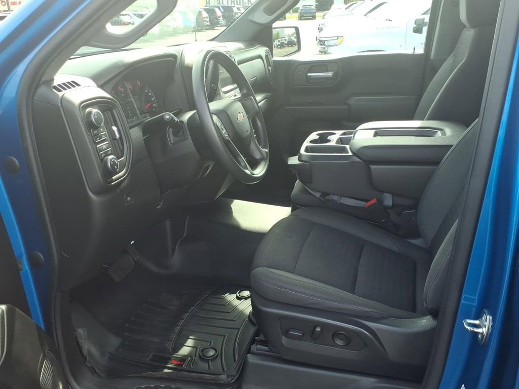 Certified 2022 Chevrolet Silverado 1500 Custom AWD/4WD image 7