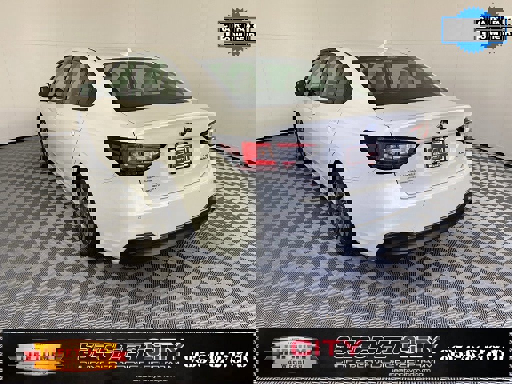 Used 2025 Subaru Legacy Limited w/ Popular Package #3 image 5