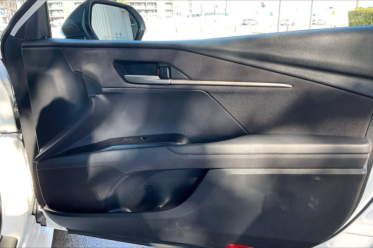 Used 2025 Toyota Camry LE image 18