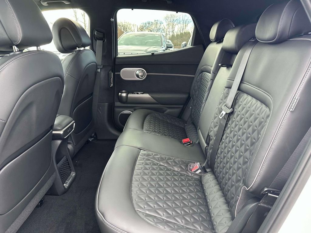 New 2024 Genesis GV60 Performance image 12