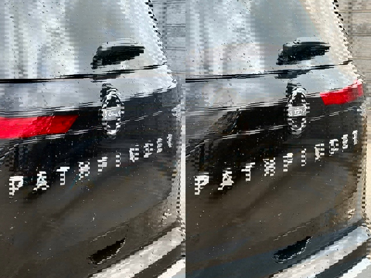 New 2025 Nissan Pathfinder SL w/ SL Premium Package image 8