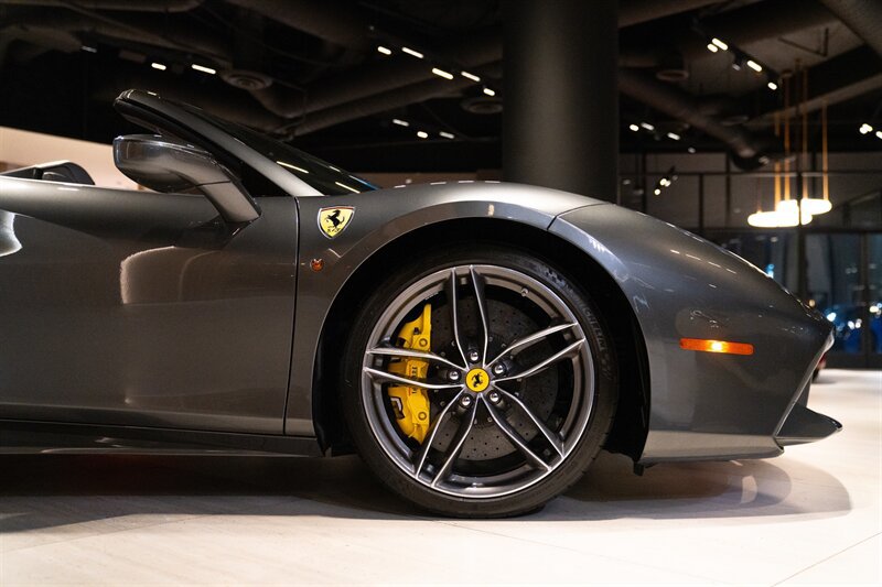 Used 2018 Ferrari 488 Spider RWD image 10