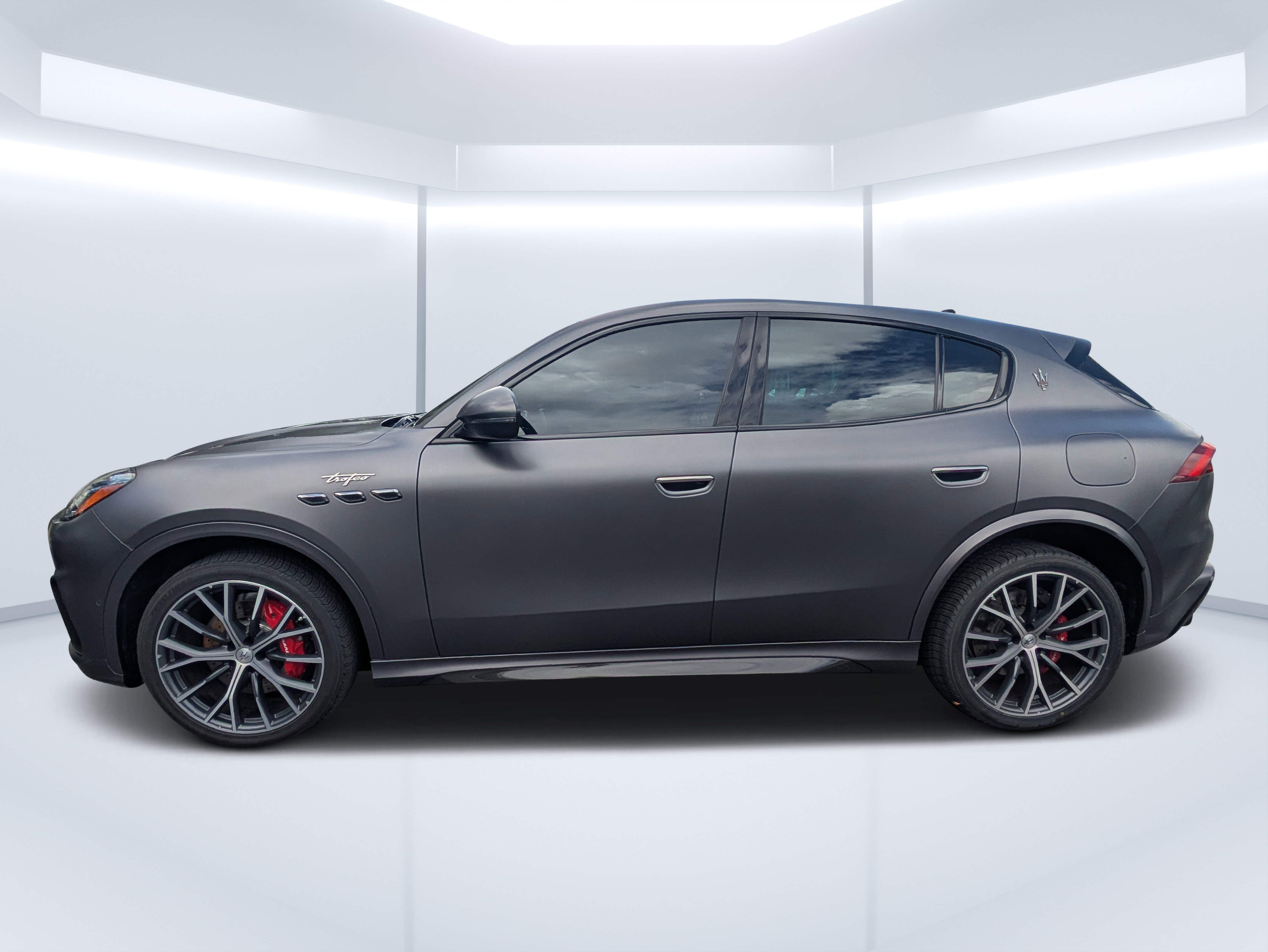 Used 2023 Maserati Grecale Trofeo AWD/4WD image 6