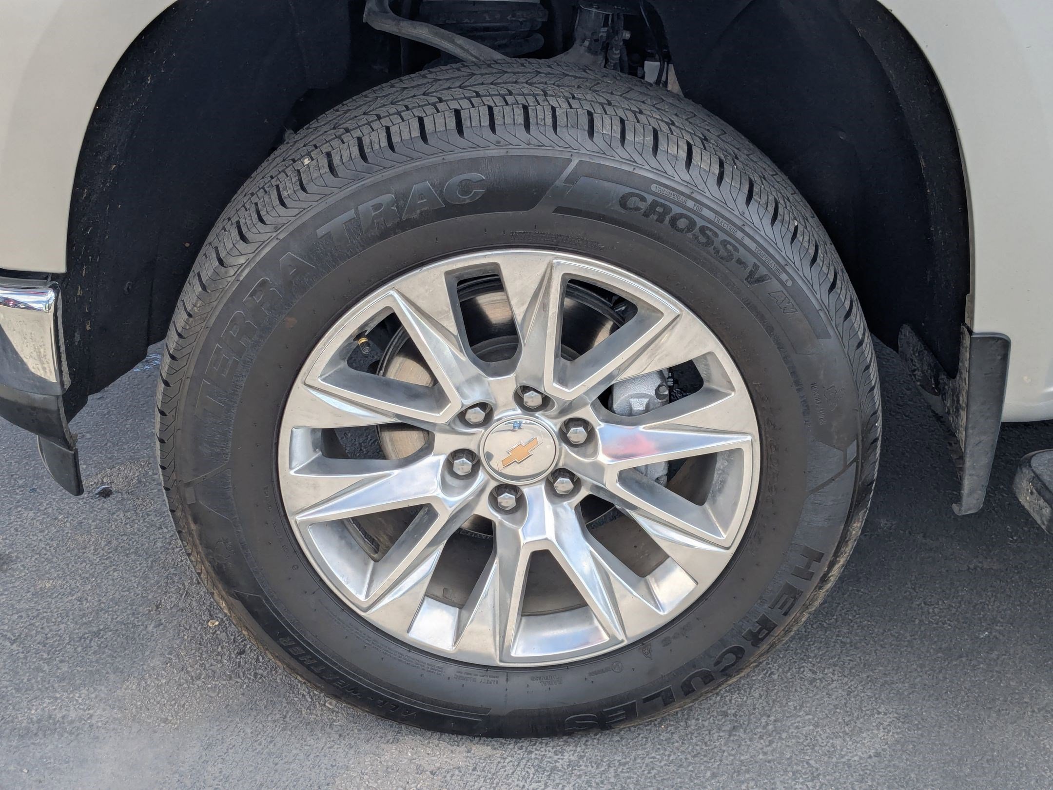 Used 2021 Chevrolet Silverado 1500 LTZ w/ Z71 Off-Road Package AWD/4WD image 13