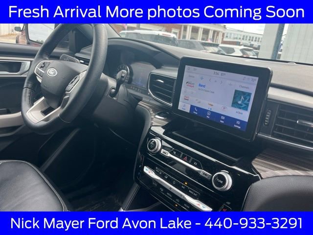 Used 2023 Ford Explorer Limited w/ Equipment Group 301A AWD/4WD image 10