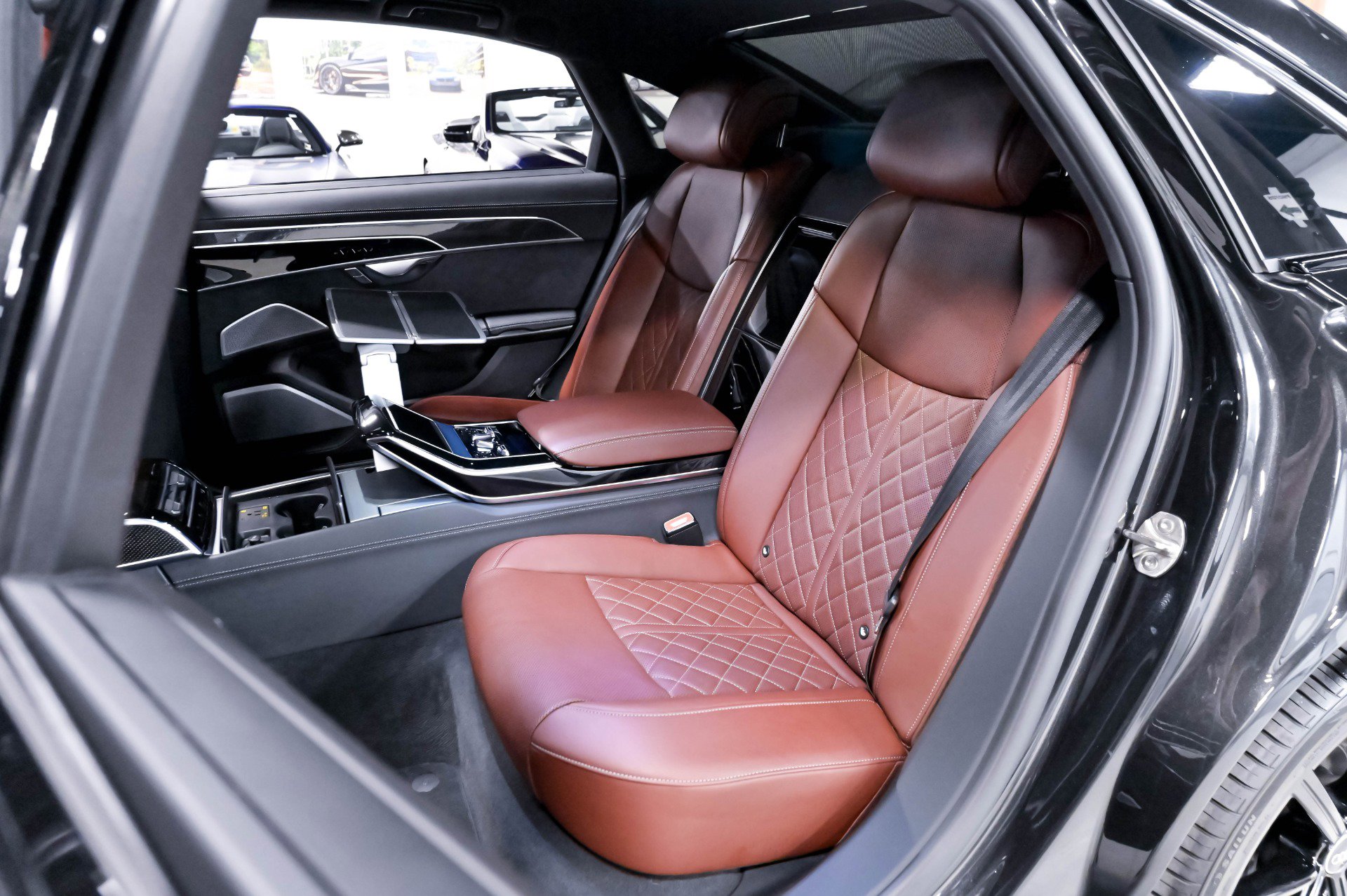 Used 2022 Audi S8 AWD/4WD image 13