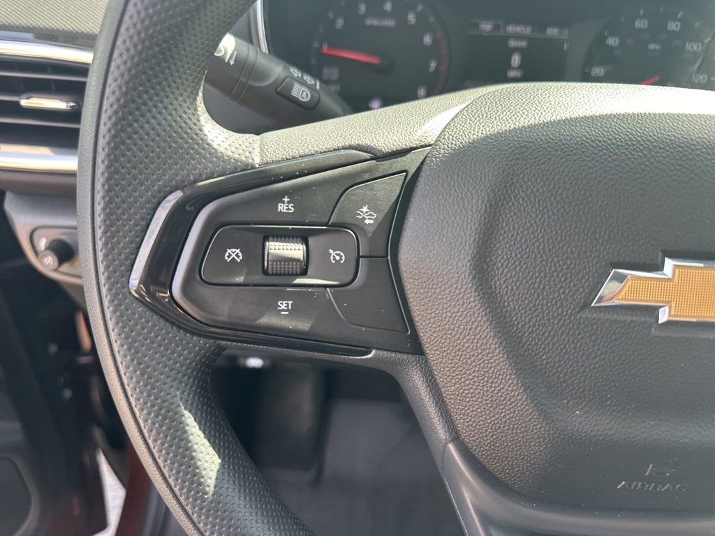 Used 2023 Chevrolet TrailBlazer LT w/ Convenience Package AWD/4WD image 13