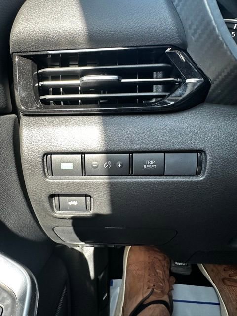 New 2025 Nissan Sentra SR w/ Midnight Edition image 18