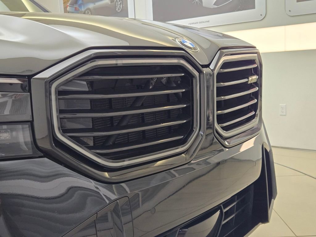 Used 2024 BMW XM AWD/4WD image 4