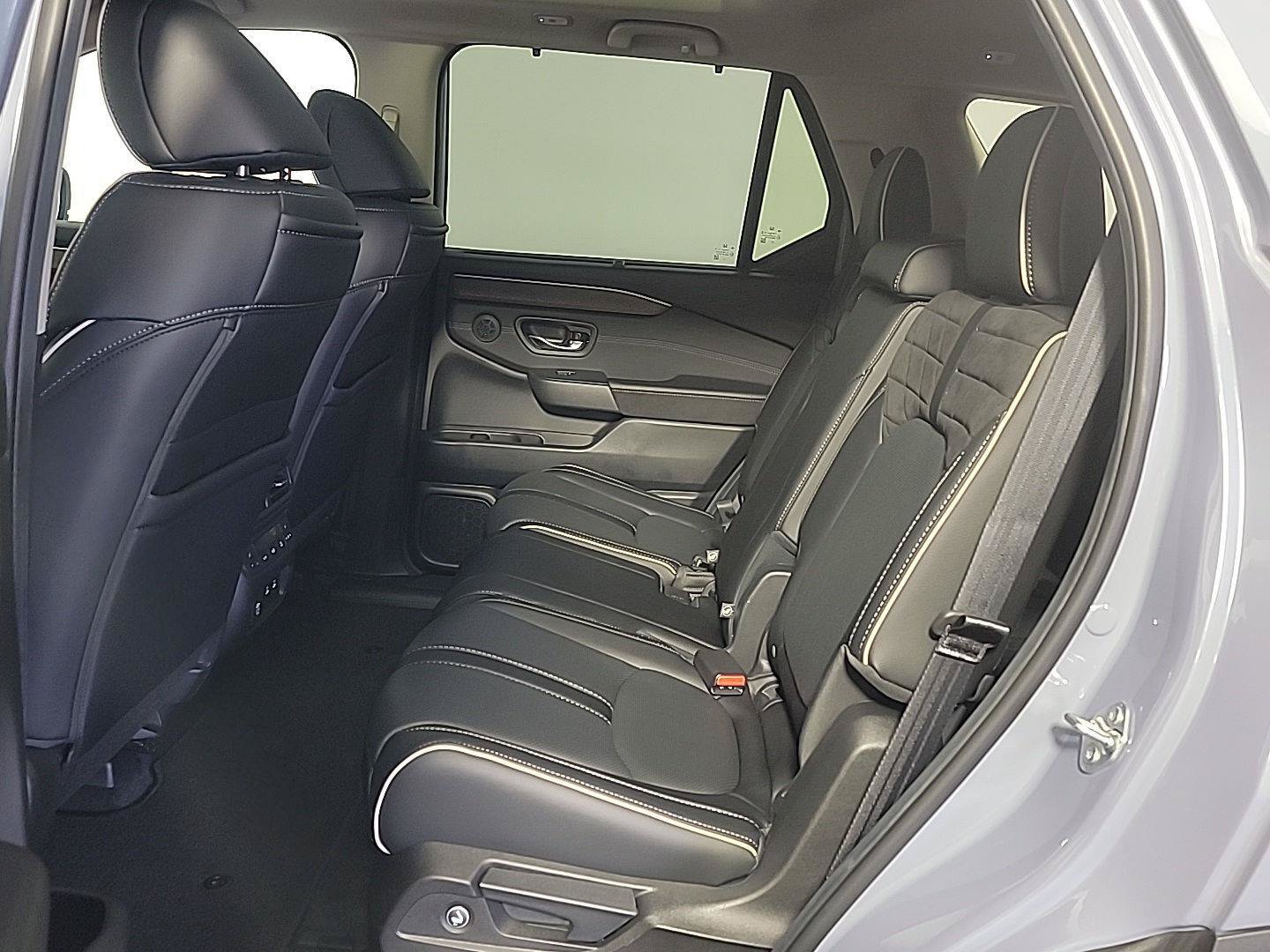 Certified 2026 Honda Pilot Elite image 17