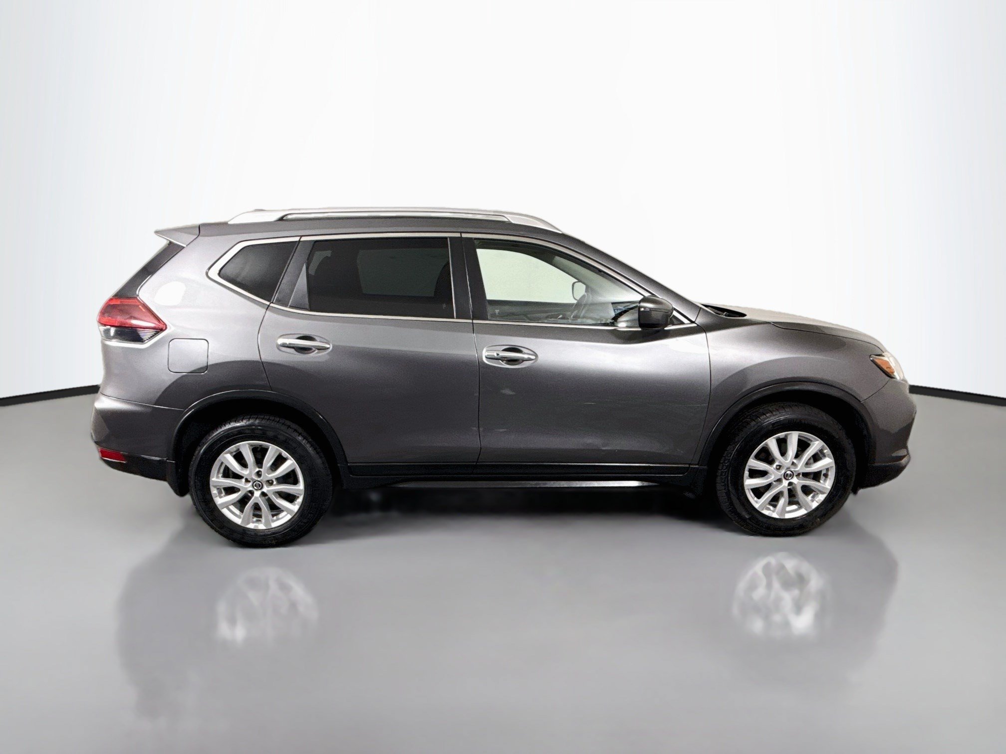 Used 2020 Nissan Rogue SV AWD/4WD image 11