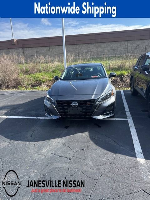 Certified 2023 Nissan Altima 2.5 SR w/ SR Premium Package AWD/4WD image 1