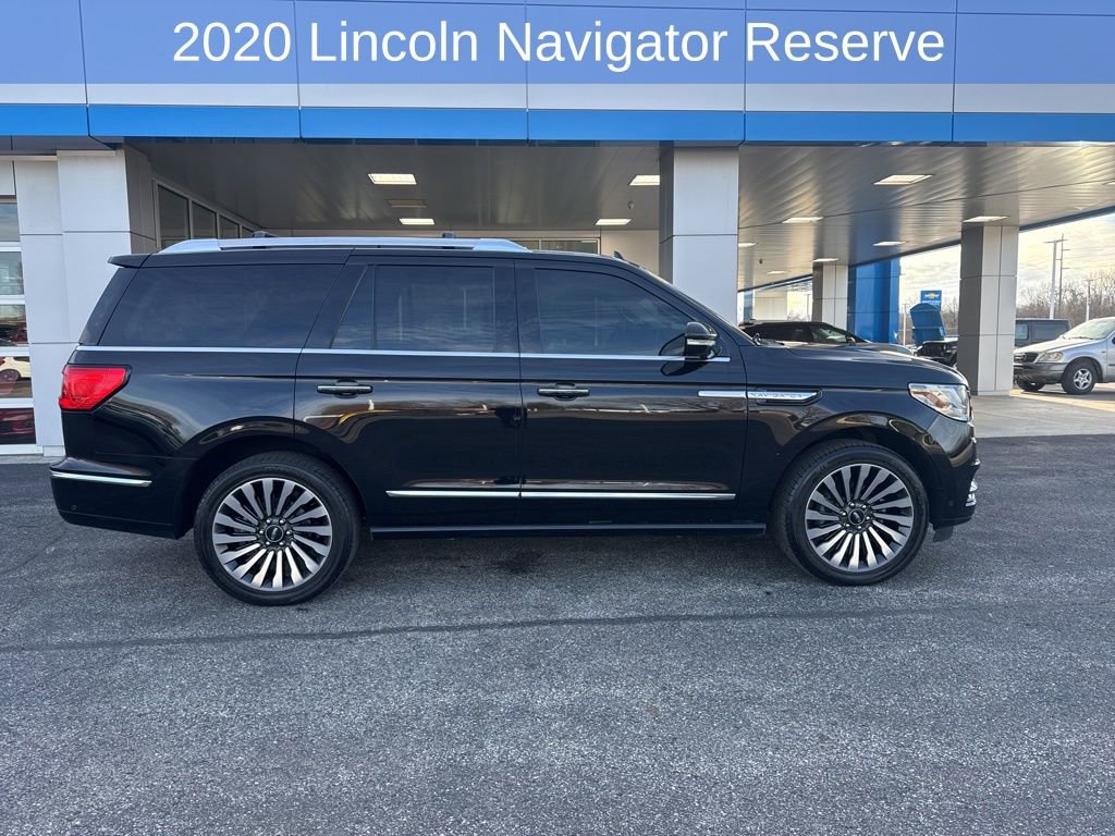 Used 2020 Lincoln Navigator Reserve w/ Luxury Package image 2