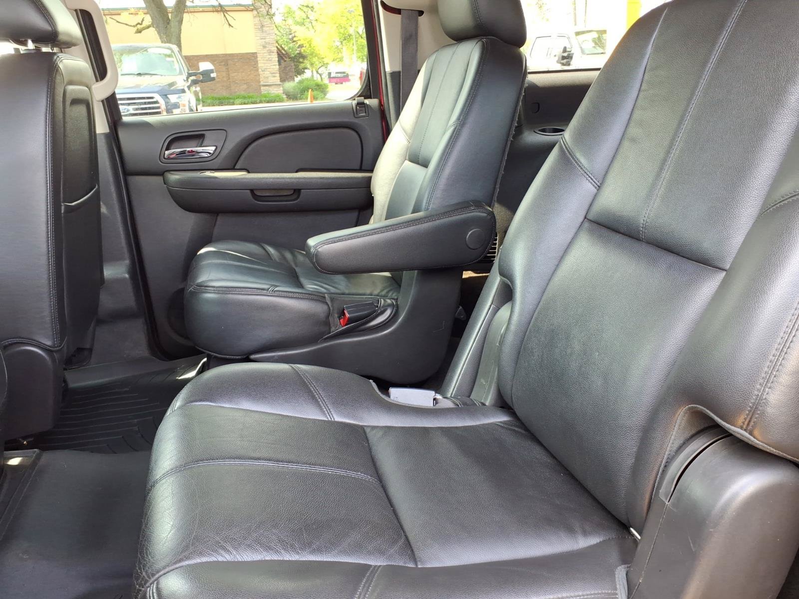 Used 2012 Chevrolet Suburban LT w/ Suspension Package, Off-Road AWD/4WD image 7