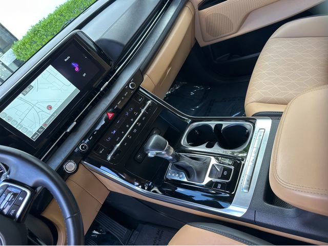 Certified 2023 Kia Carnival EX image 29