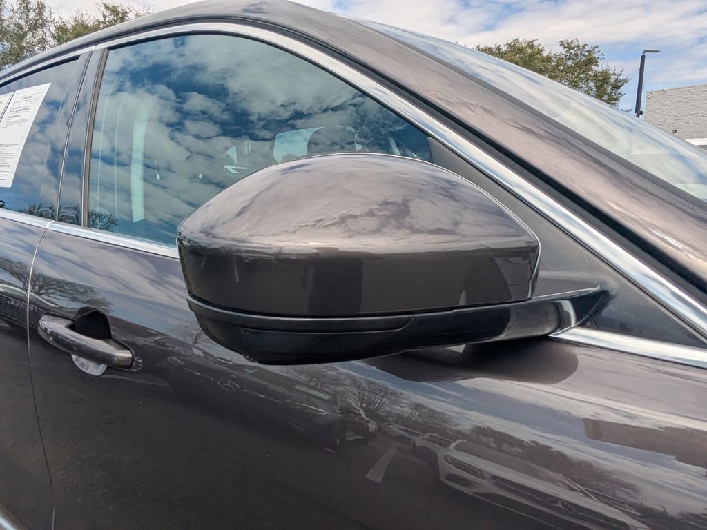 Used 2021 Jaguar F-PACE S image 21