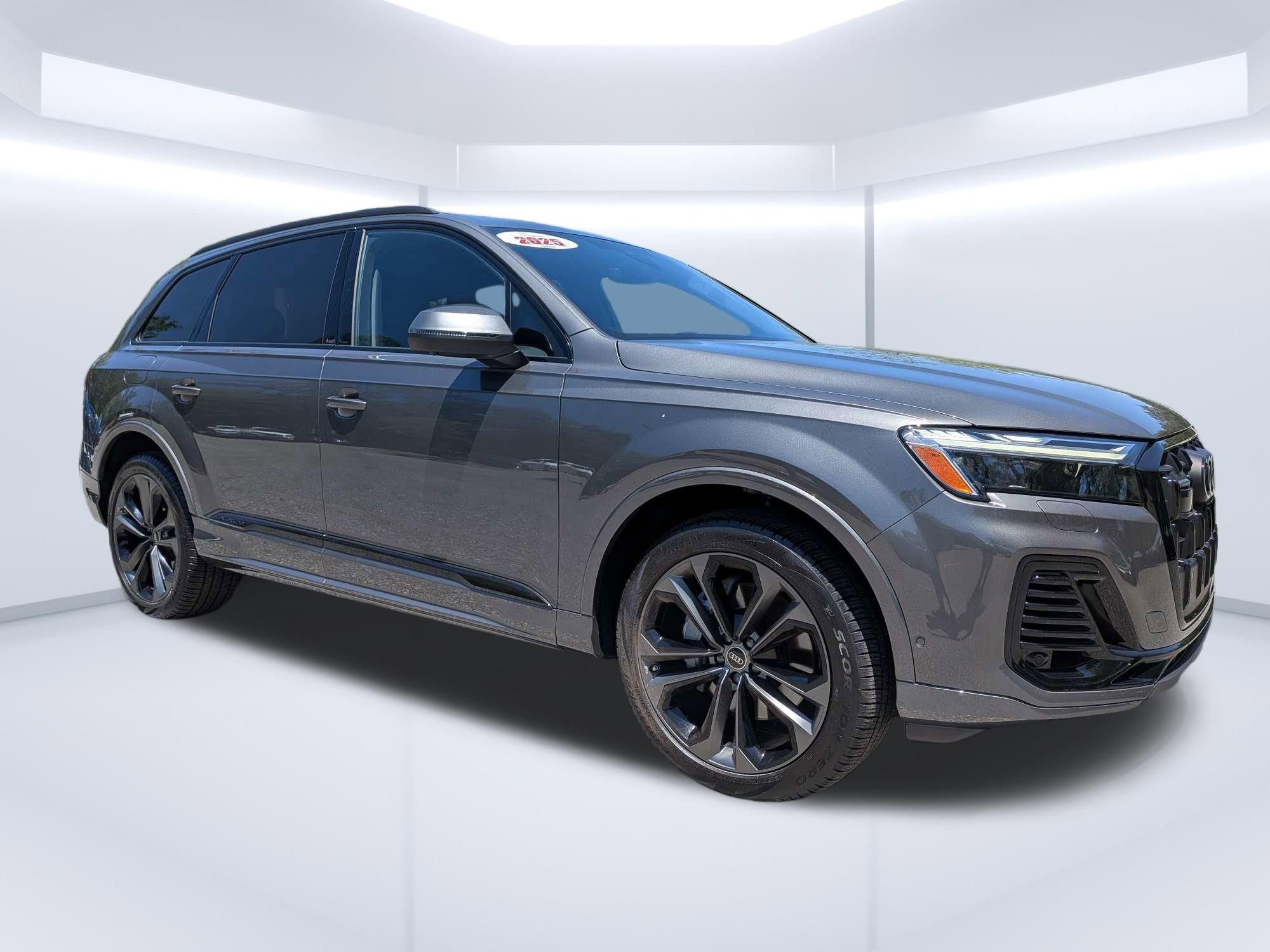 Used 2025 Audi Q7 3.0T Premium Plus w/ Premium Plus Package AWD/4WD image 1