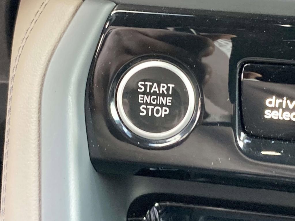 Used 2025 Audi Q5 Premium Plus image 17