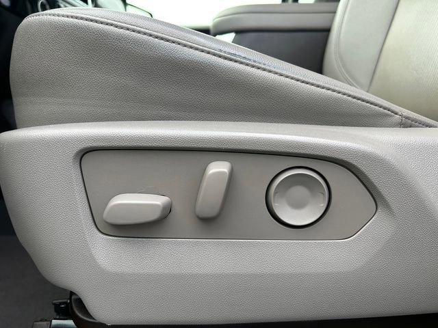 Used 2022 GMC Sierra 1500 SLT w/ SLT Convenience Package image 21