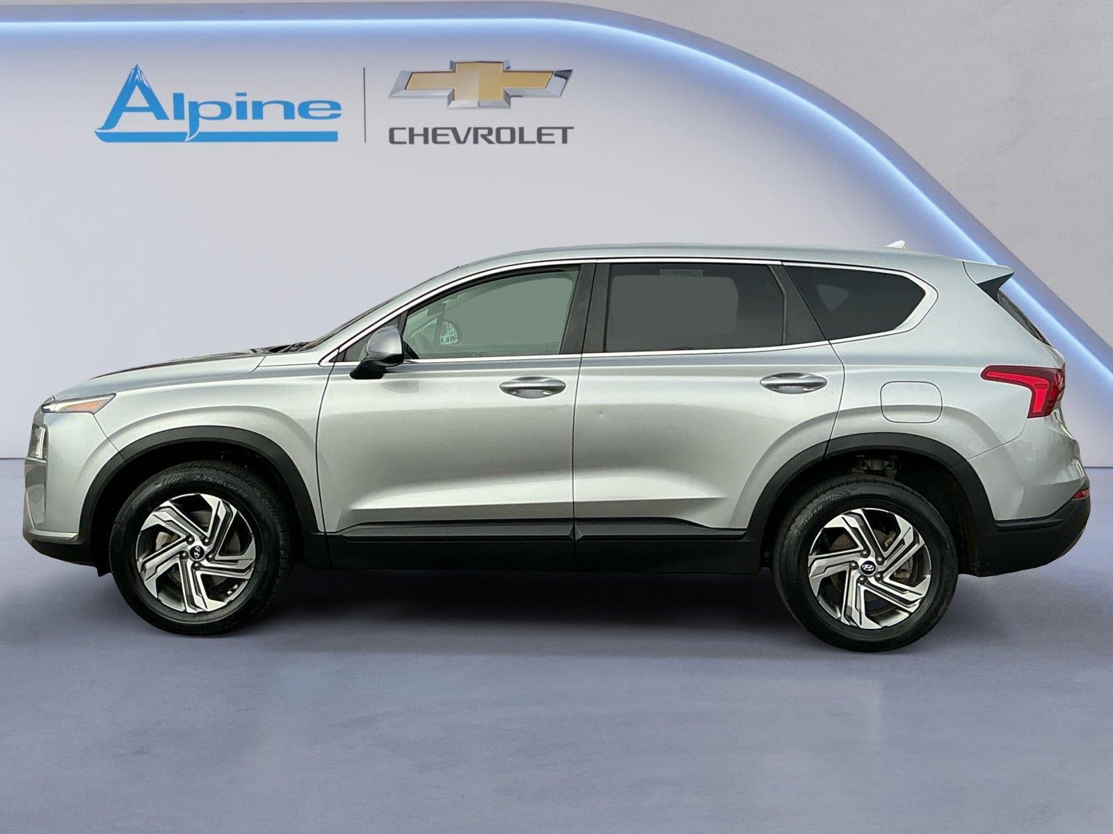 Used 2021 Hyundai Santa Fe SE AWD/4WD image 2