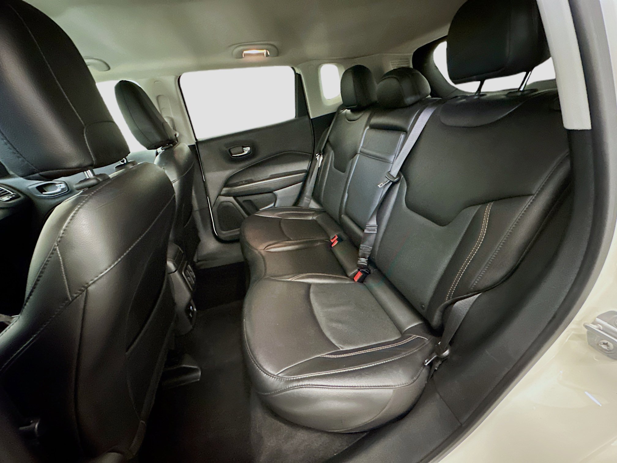 Used 2019 Jeep Compass Limited image 28