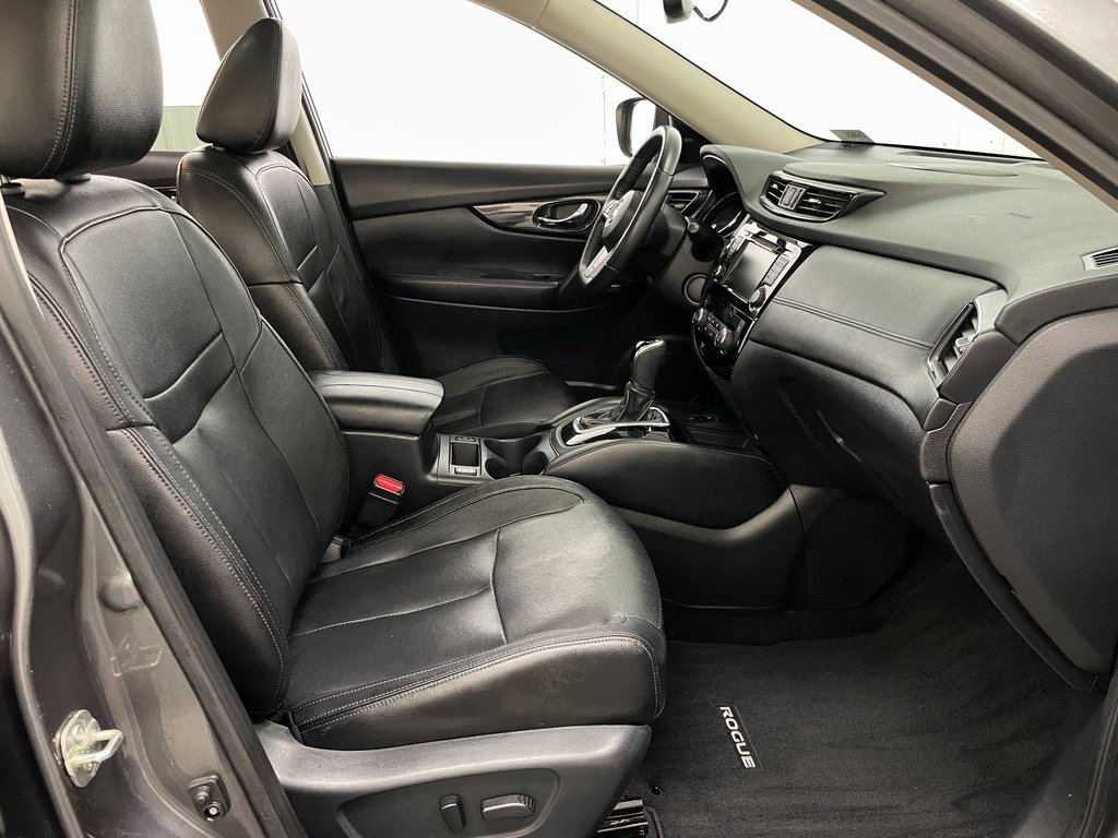 Used 2020 Nissan Rogue SL w/ Premium Package image 37