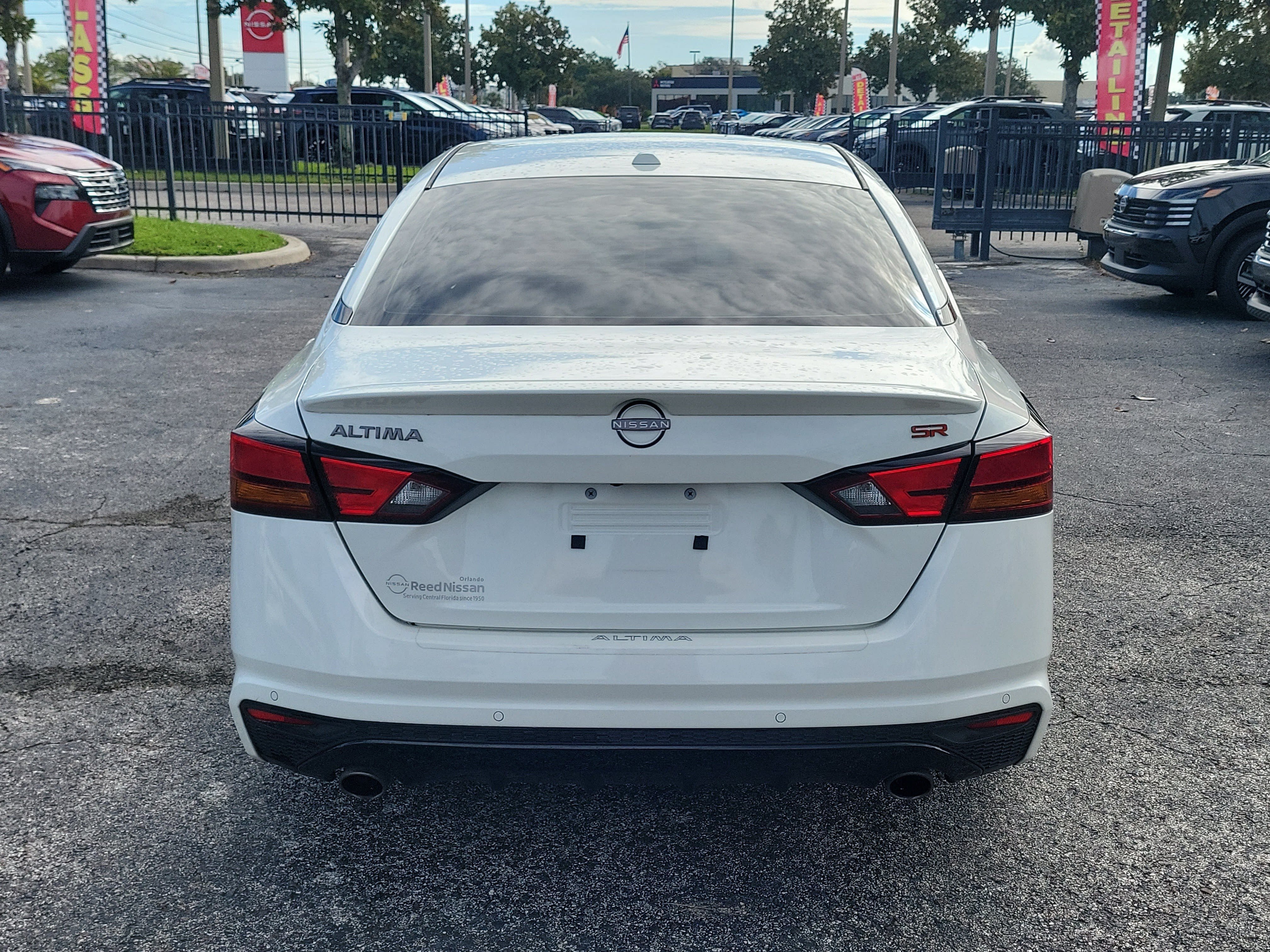 Certified 2024 Nissan Altima 2.5 SR w/ SR Premium Package FWD image 6