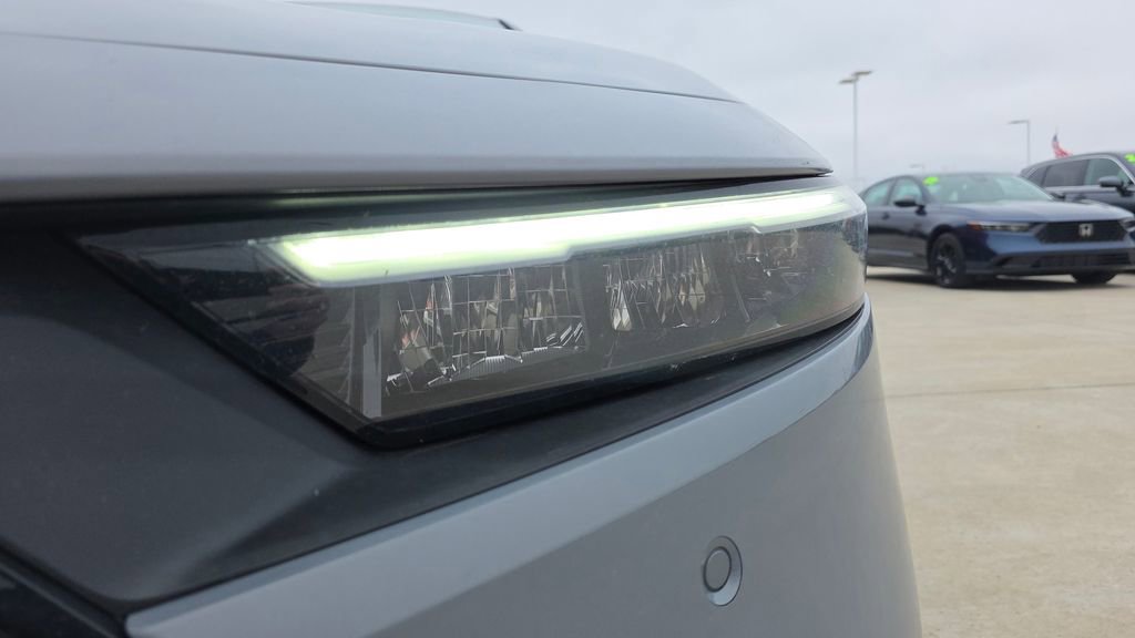 Used 2025 Honda Accord Touring image 9