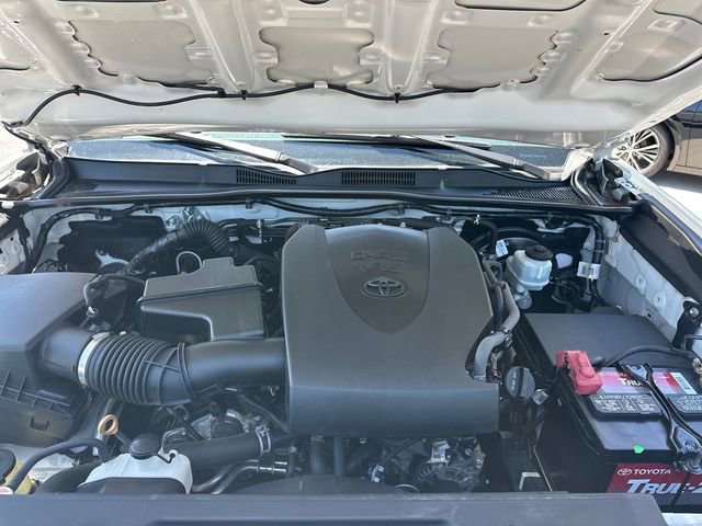 Used 2020 Toyota Tacoma SR AWD/4WD image 27