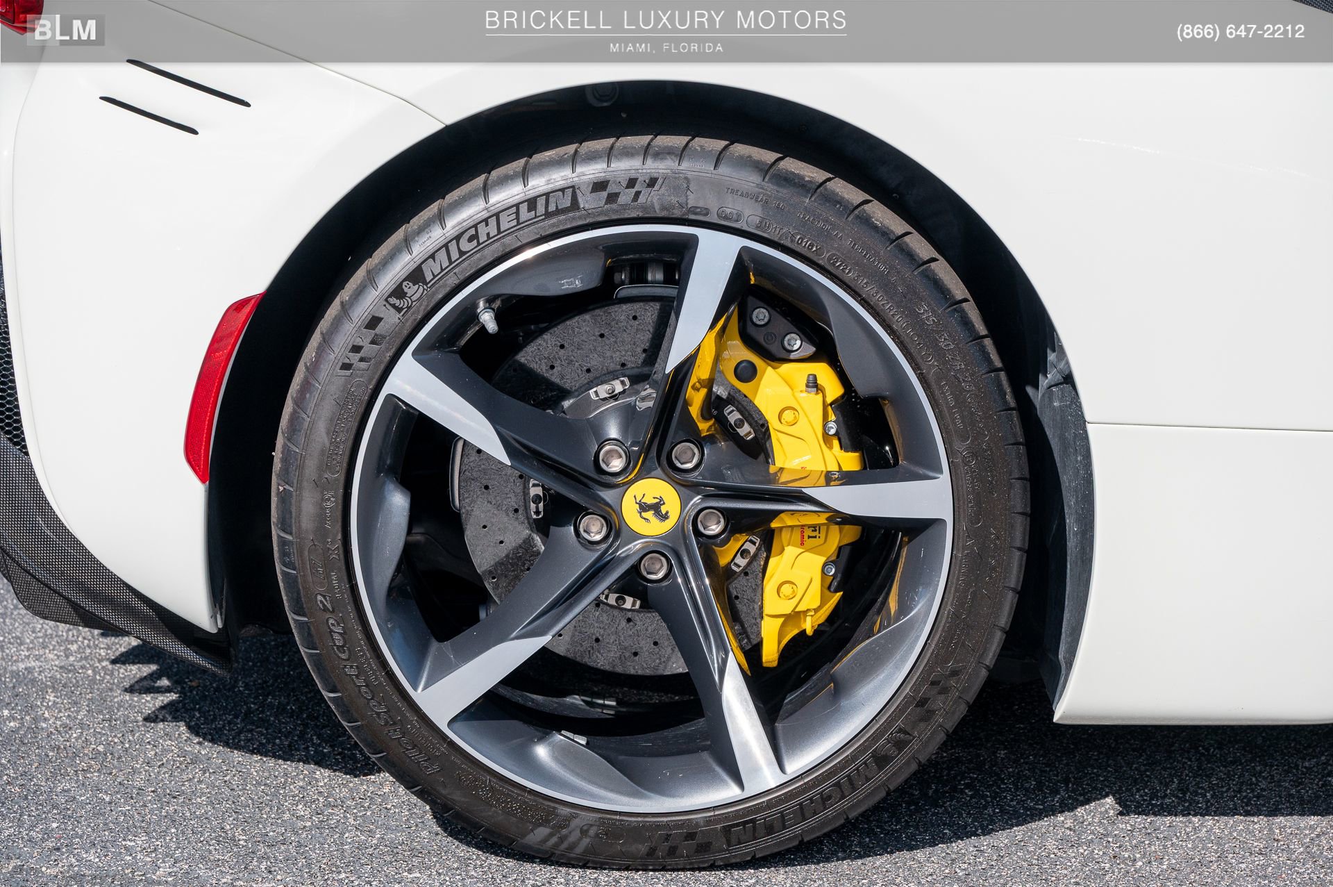 Used 2022 Ferrari SF90 Spider image 36