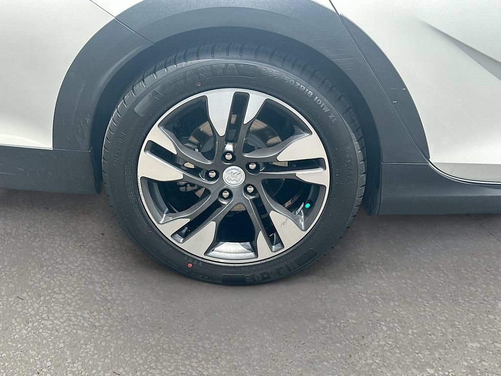 Used 2019 Buick Regal Essence w/ Driver Confidence Package I AWD/4WD image 31