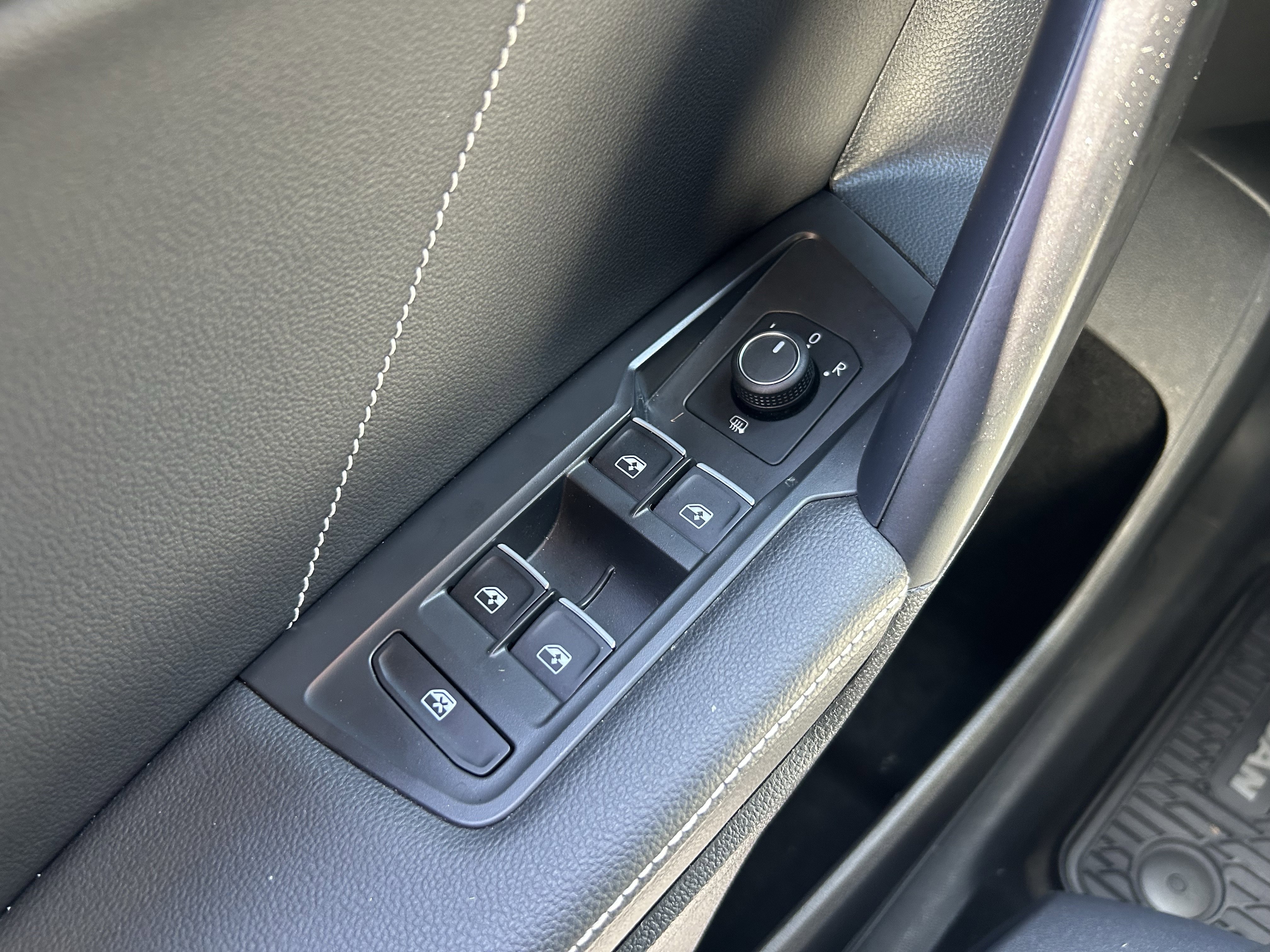Certified 2023 Volkswagen Tiguan SE AWD/4WD image 20