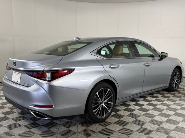 Used 2025 Lexus ES 350 w/ Premium Package image 9