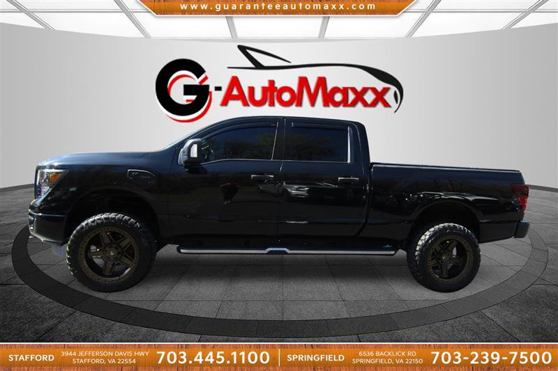 Used 2017 Nissan Titan SV image 8