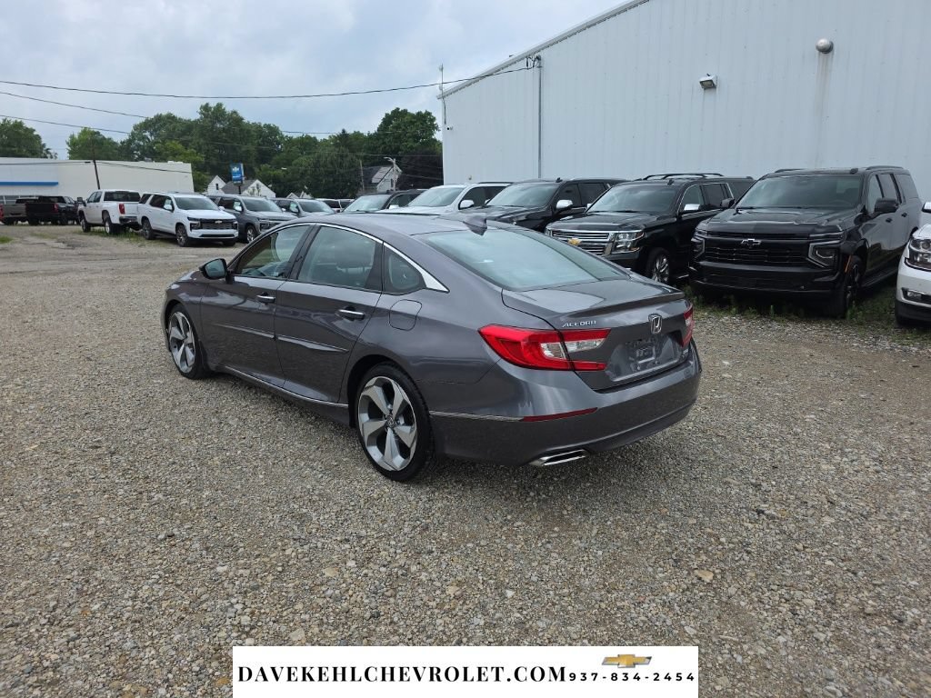 Used 2018 Honda Accord Touring image 3