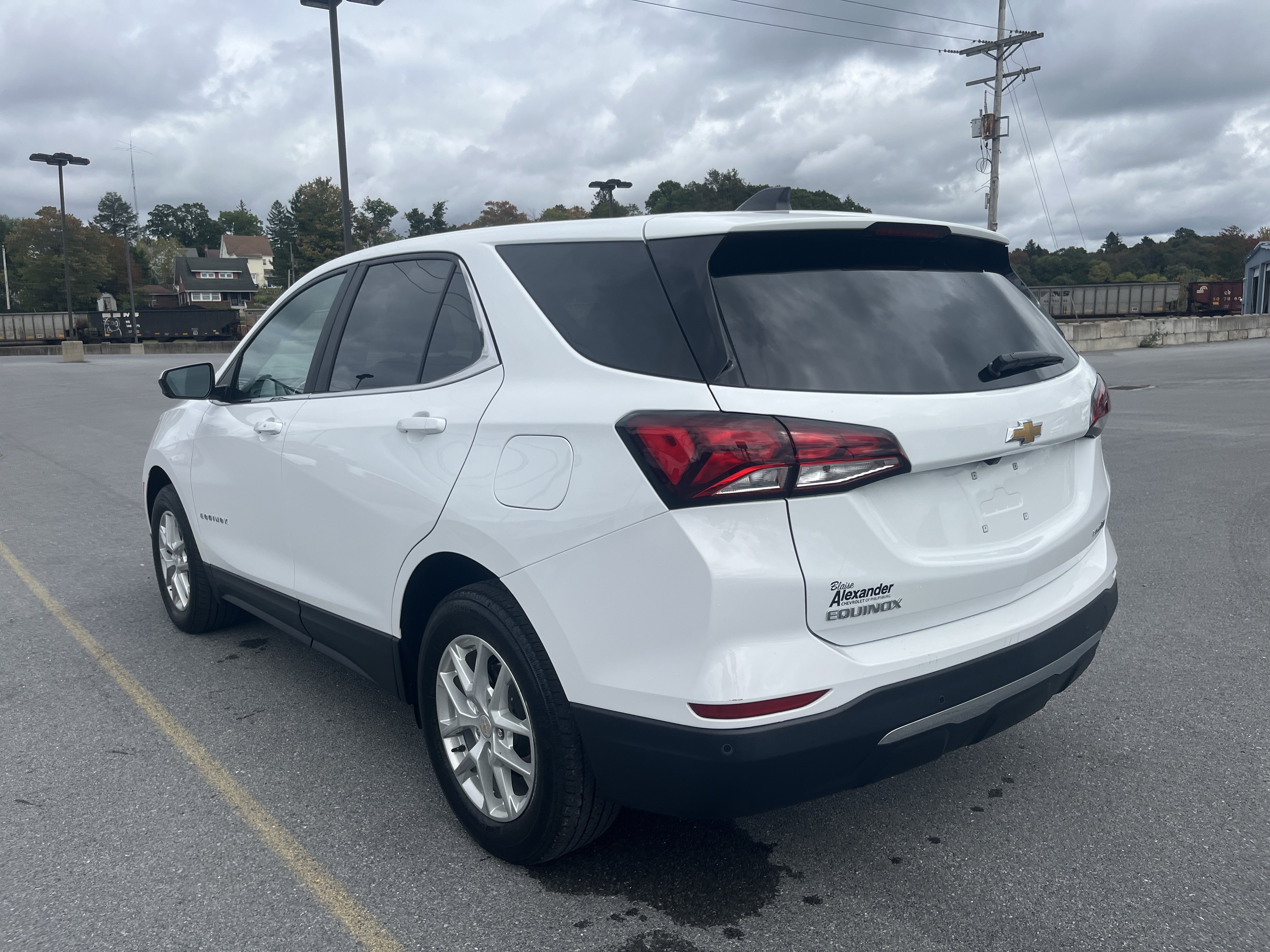 Used 2024 Chevrolet Equinox LT w/ LPO, Floor Liner Package AWD/4WD image 4