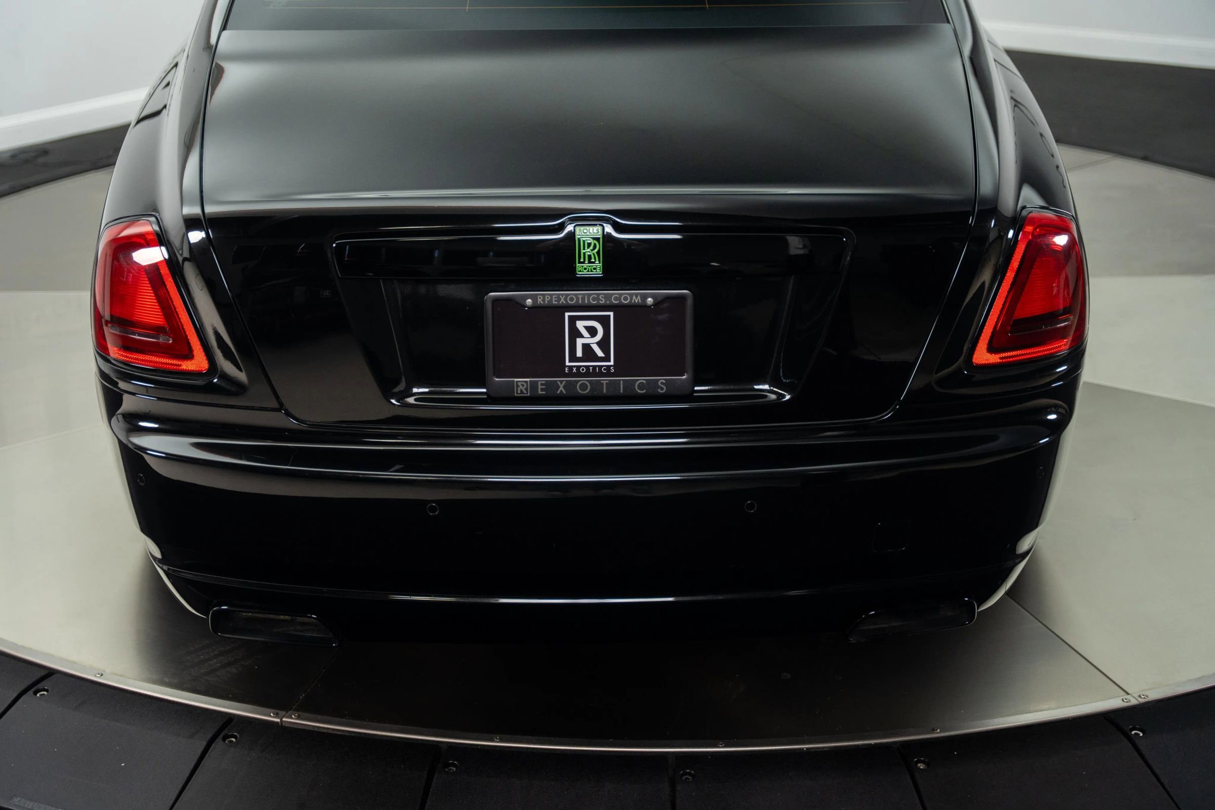 Used 2013 Rolls-Royce Ghost image 18