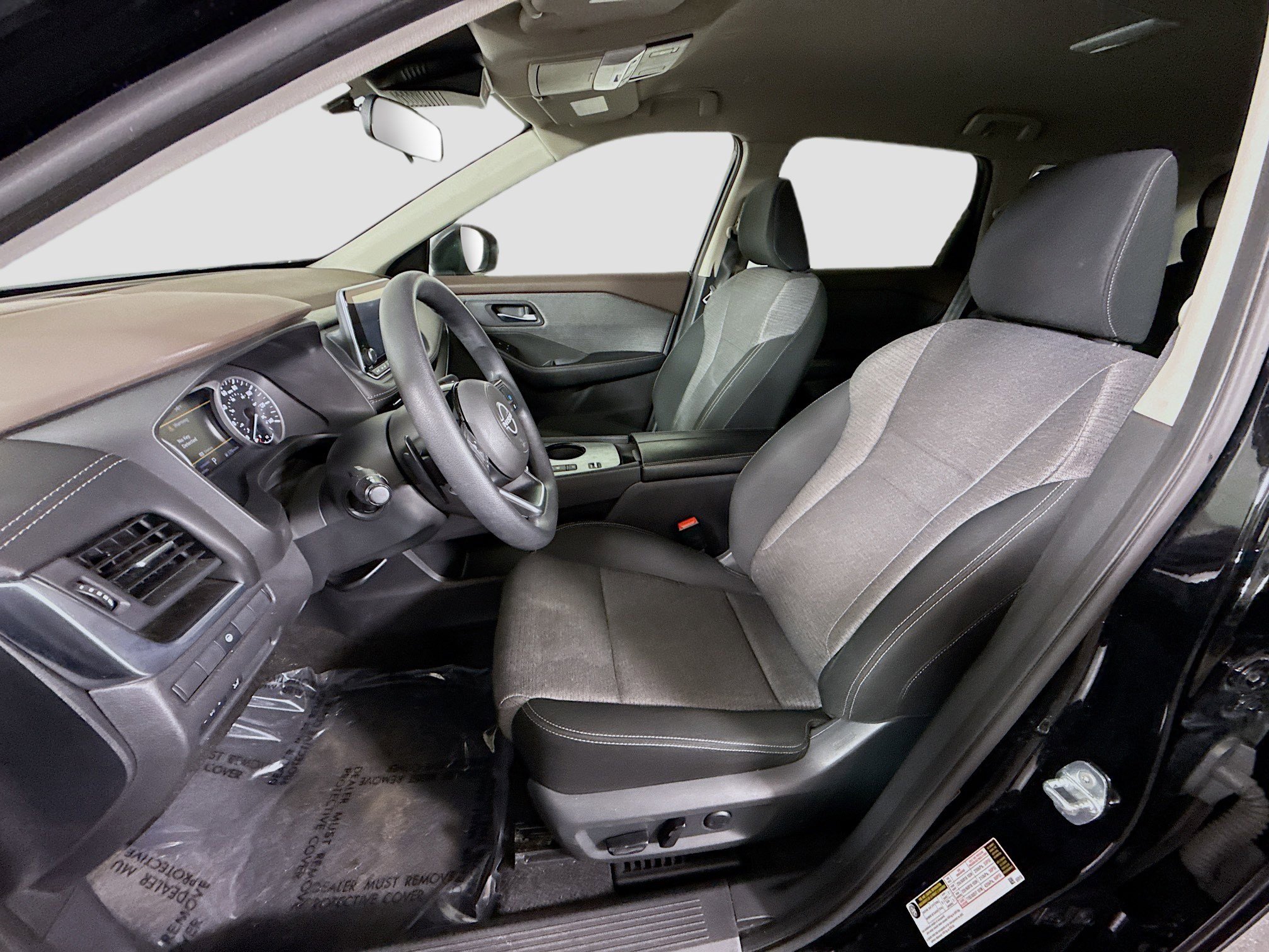 Used 2023 Nissan Rogue SV image 22