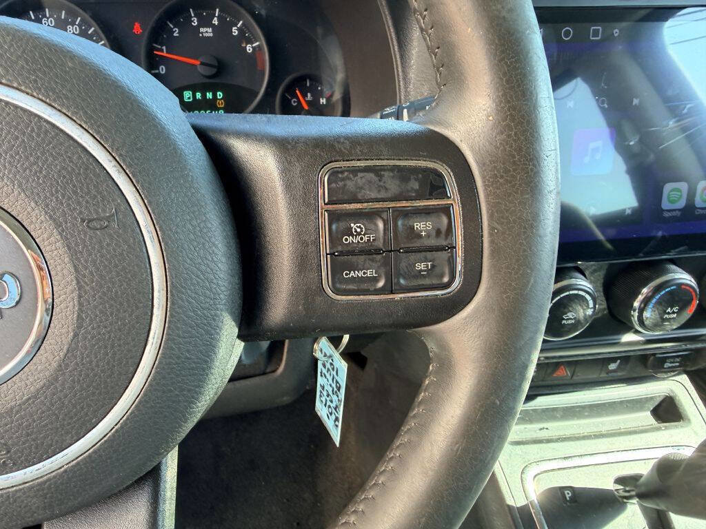 Used 2013 Jeep Patriot Latitude w/ Sun/Sound Group AWD/4WD image 14