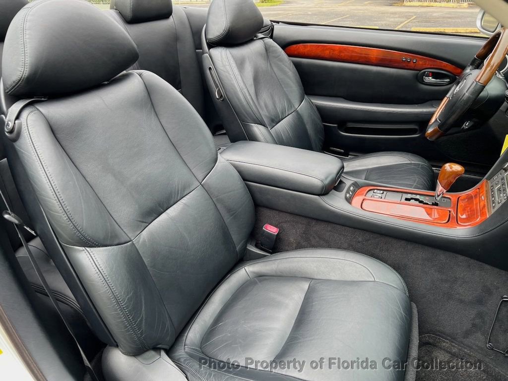 Used 2002 Lexus SC 430 Convertible image 12