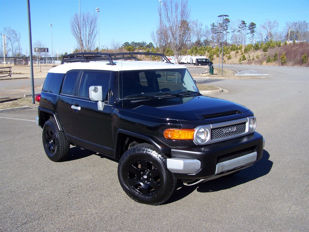 Used 2007 Toyota FJ Cruiser 4WD image 1
