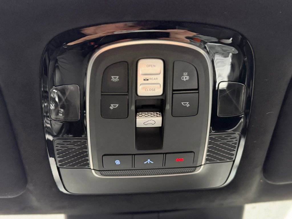 Used 2020 Hyundai Palisade Limited image 20