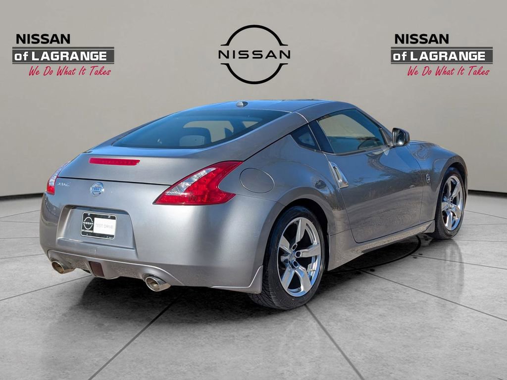 Used 2009 Nissan 370Z Touring image 5