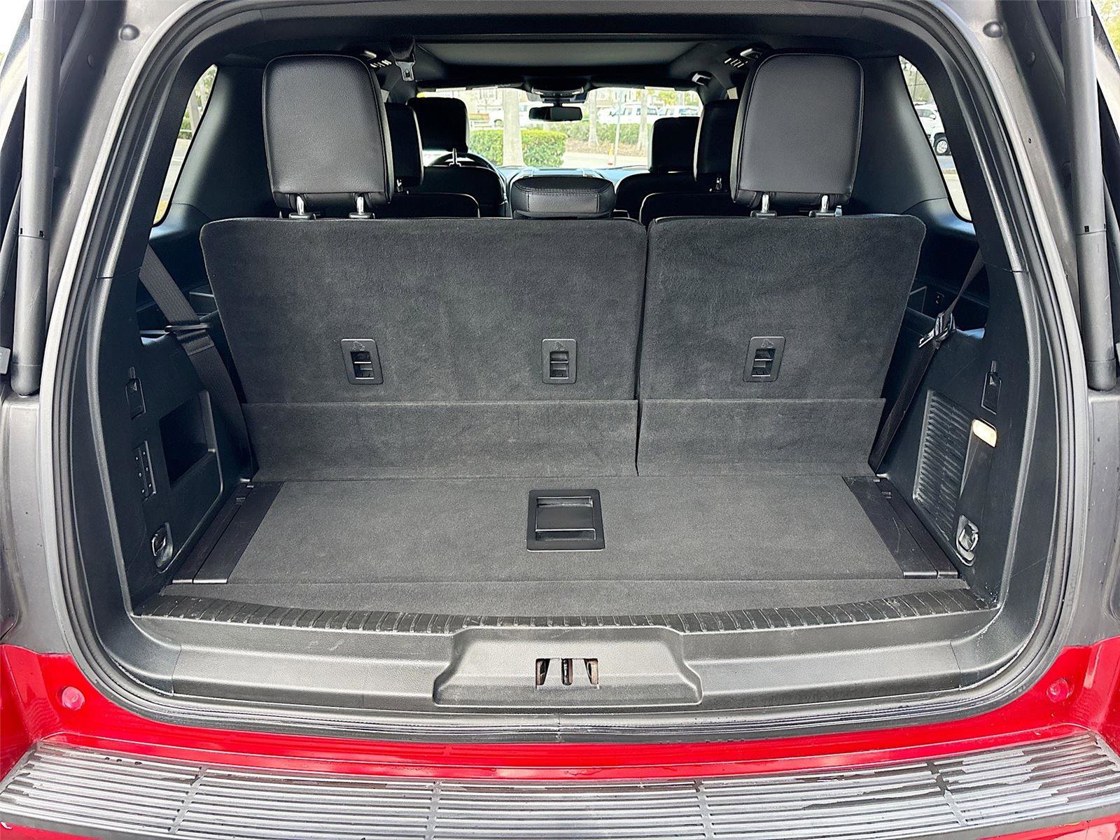 Used 2021 Ford Expedition XLT image 28