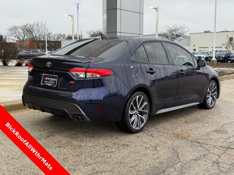 Used 2021 Toyota Corolla SE image 3