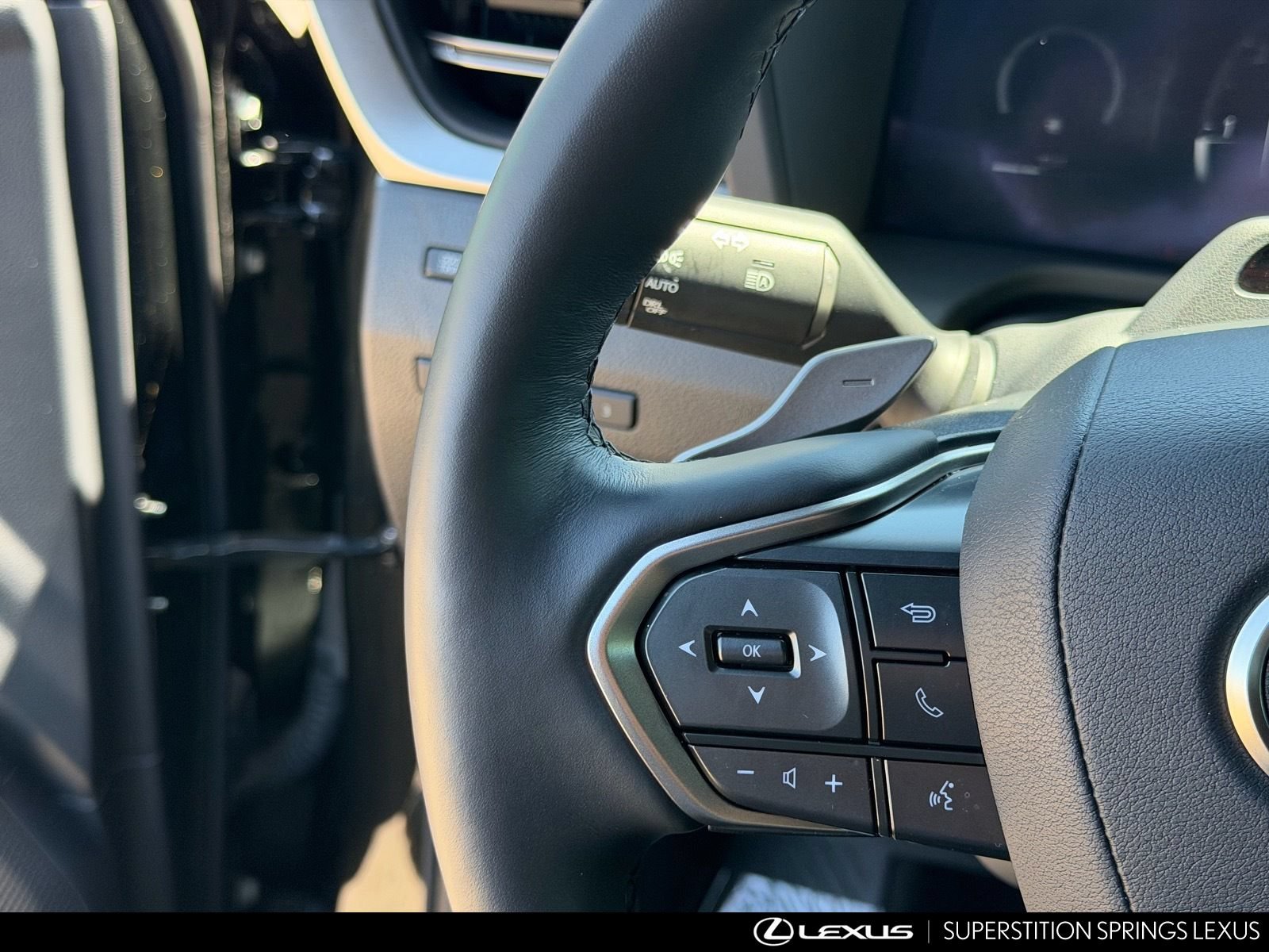 Certified 2025 Lexus GX 550 w/ Cold Area Package AWD/4WD image 17