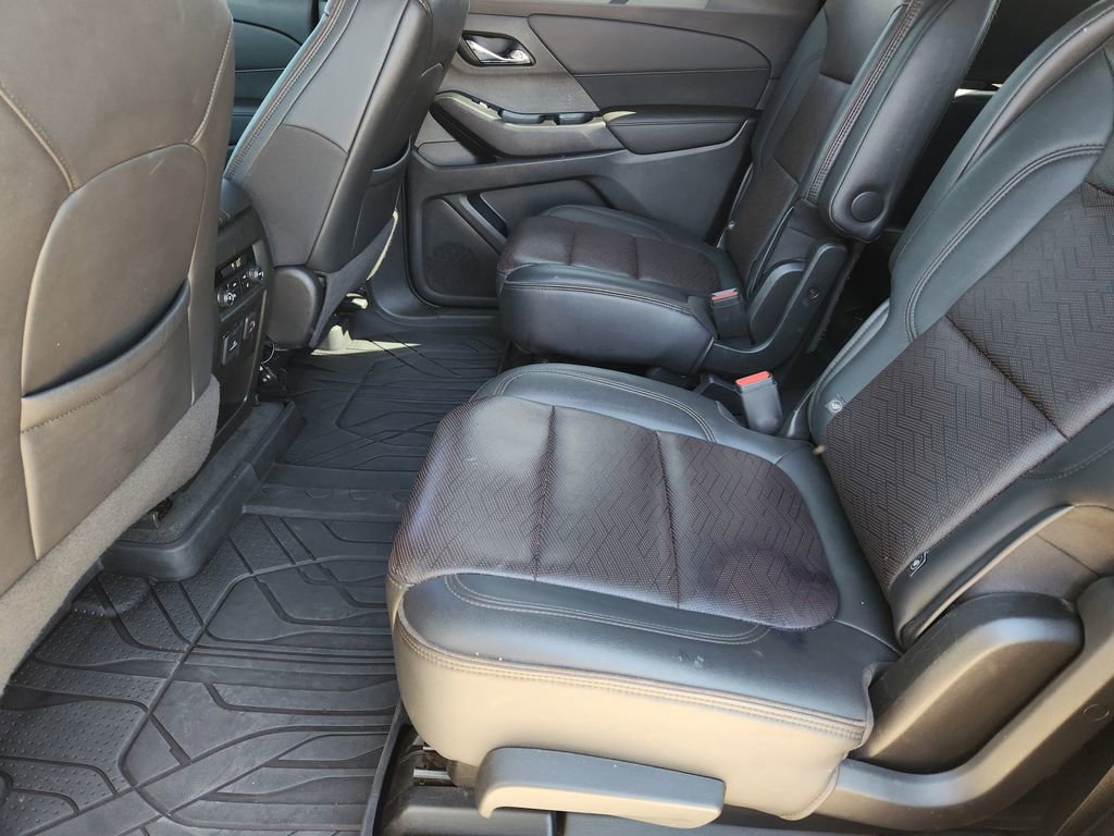 Used 2023 Chevrolet Traverse High Country w/ LPO, Floor Liner Package image 36