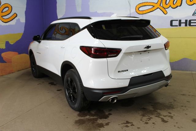 Used 2024 Chevrolet Blazer LT w/ Convenience Package FWD image 6