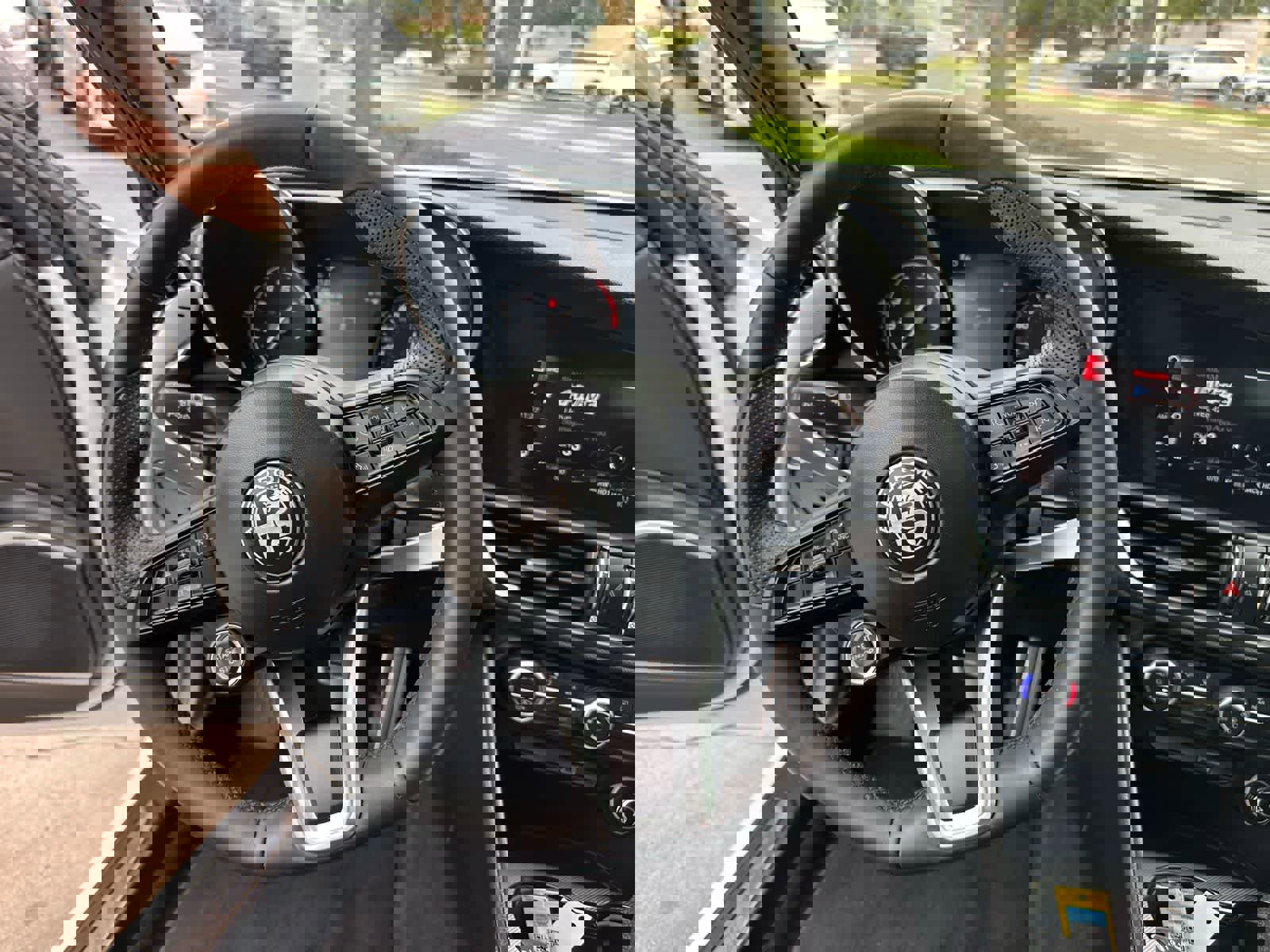 Used 2023 Alfa Romeo Giulia Veloce image 19